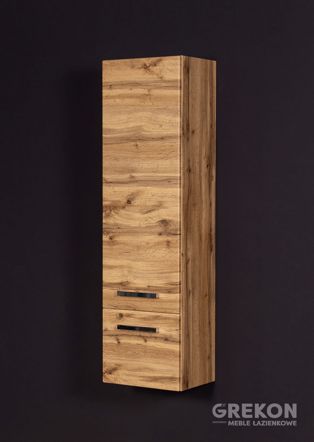 Tall storage unit in Oak