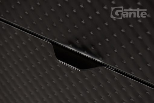 black handle